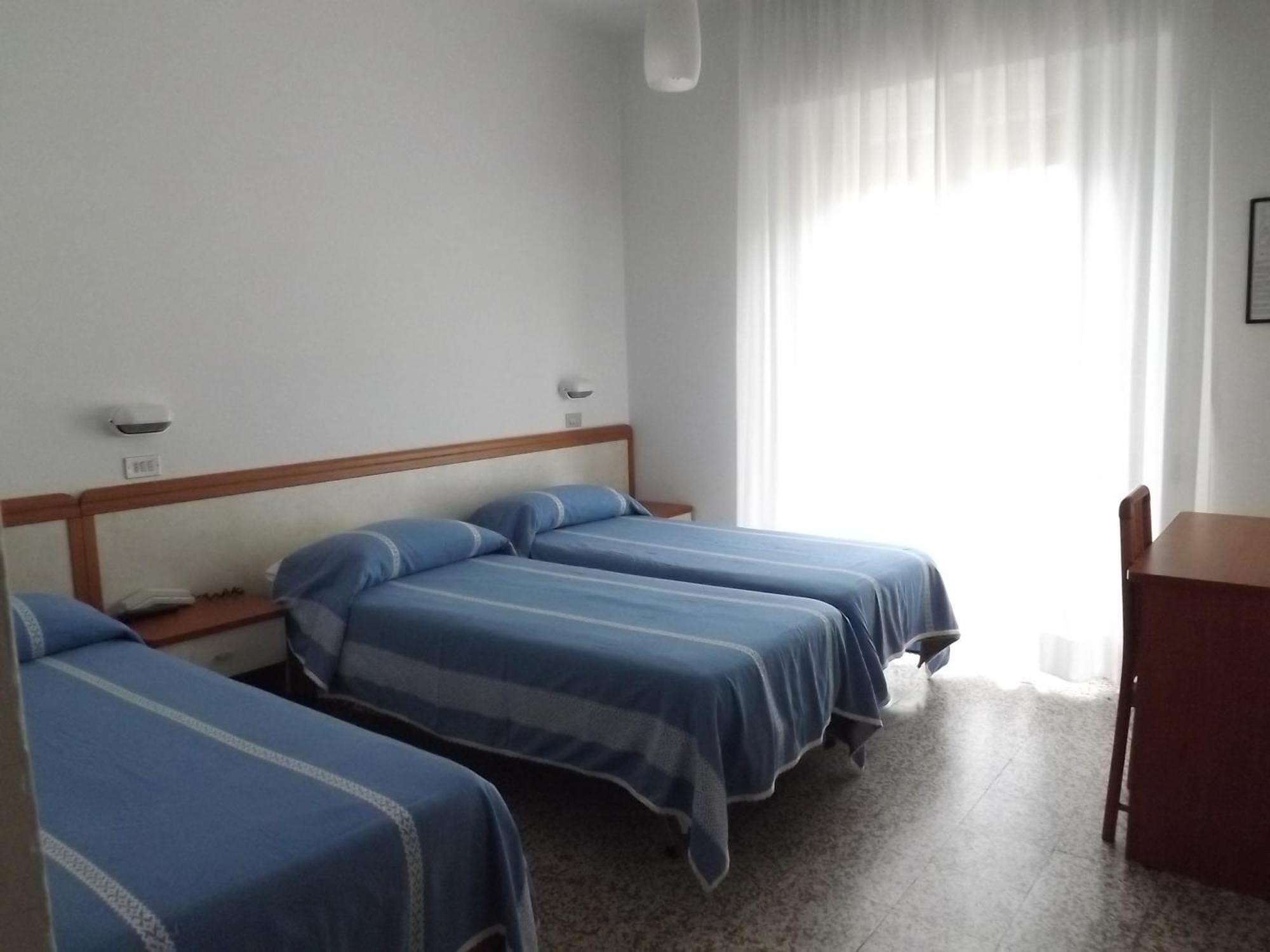 Hotel Tura Bellaria-Igea Marina Oda fotoğraf