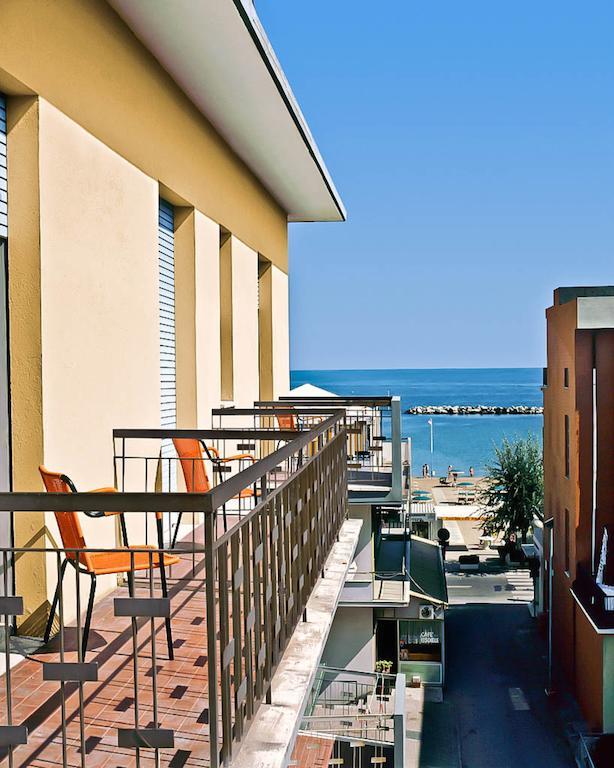 Hotel Tura Bellaria-Igea Marina Oda fotoğraf